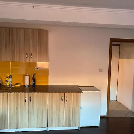 Azra Apartamento